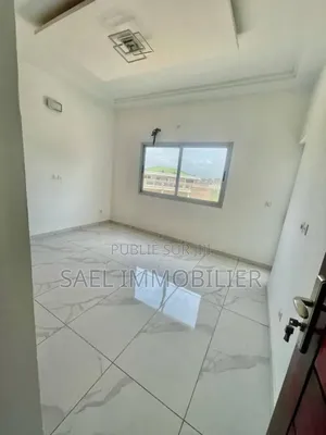 4chbre Villa dans Sael Immobilier, Cocody à Louer