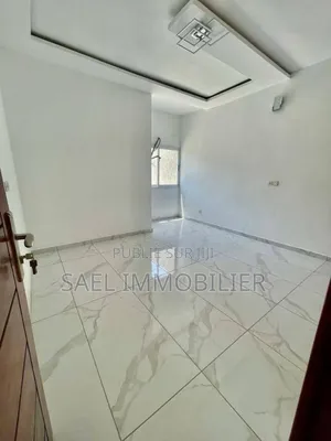 4chbre Villa dans Sael Immobilier, Cocody à Louer