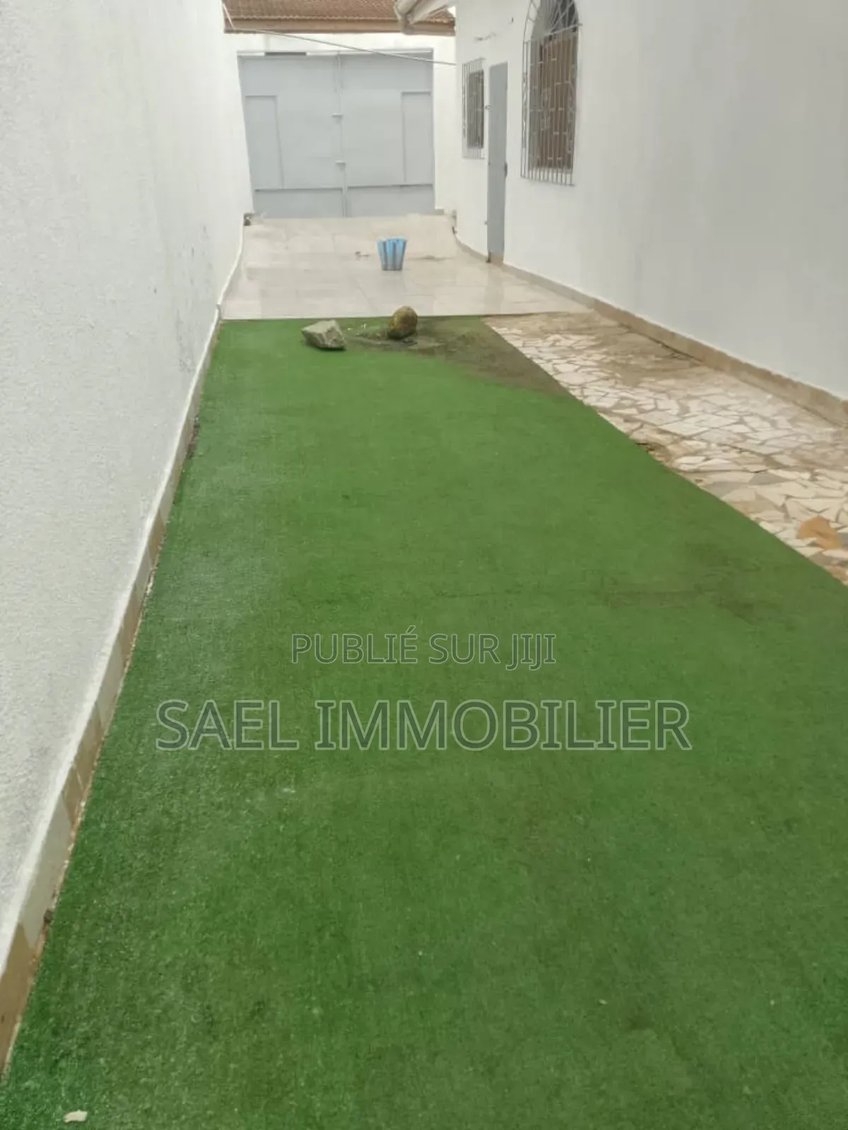 3chbre Villa dans Sael Immobilier, Cocody à Louer