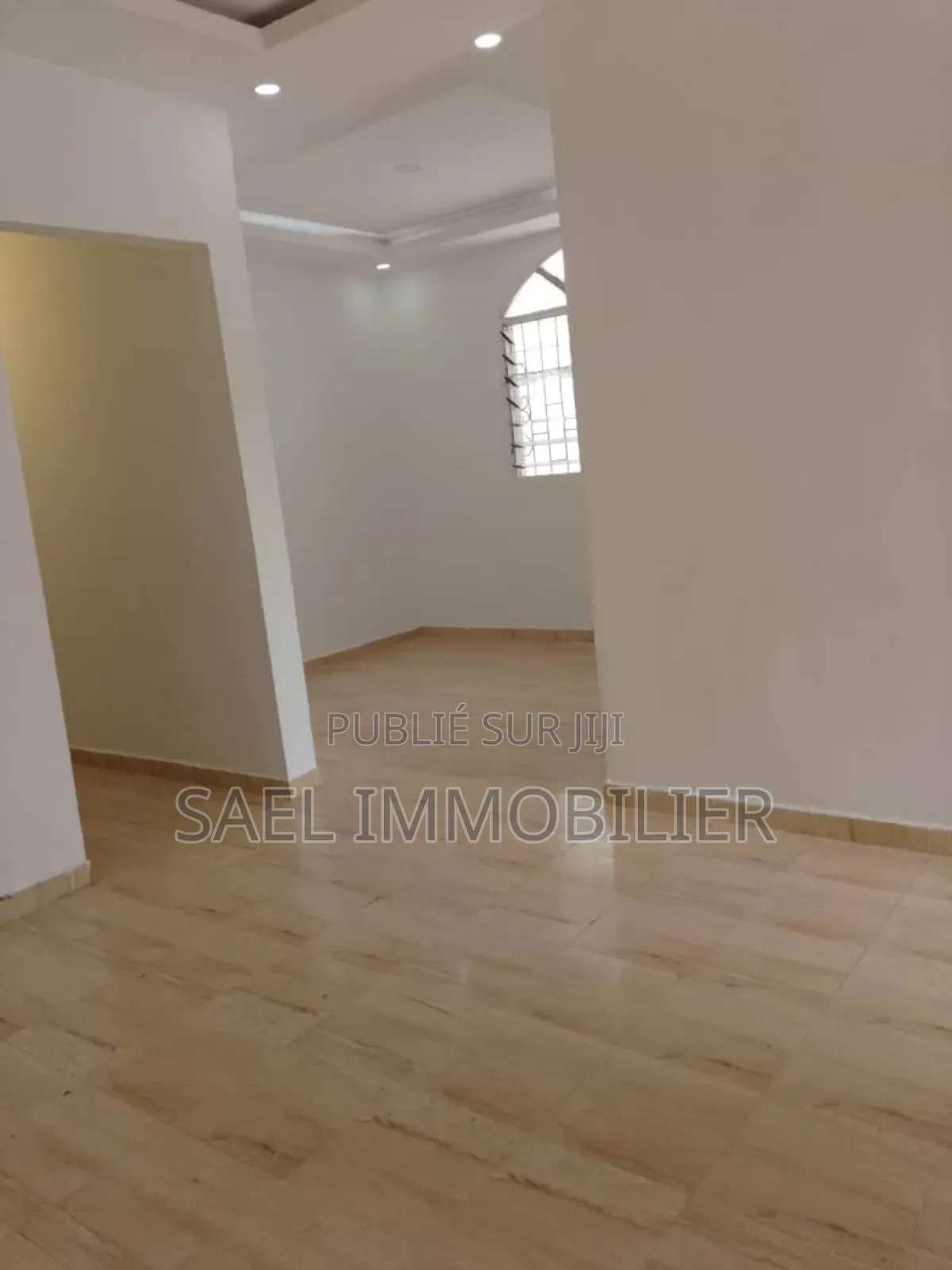 3chbre Villa dans Sael Immobilier, Cocody à Louer