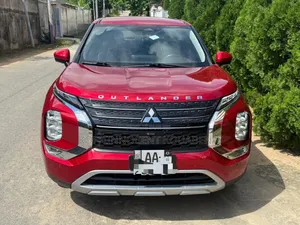 Photo - Mitsubishi Outlander SE 2023 Rouge