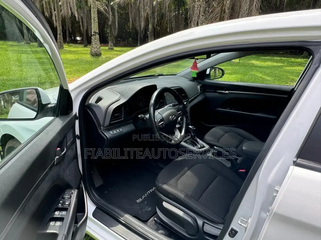 Hyundai Elantra SE 2020 Blanc