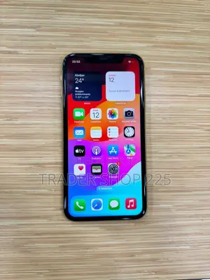 Pomme iPhone 11 64 GB Vert