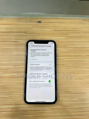 Photo - Apple iPhone XR 64 GB Bleu