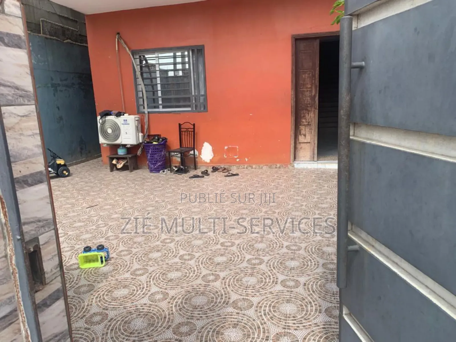 Furnished 5chbre Duplex dans Zié Multi-Service, Cocody à Vendre