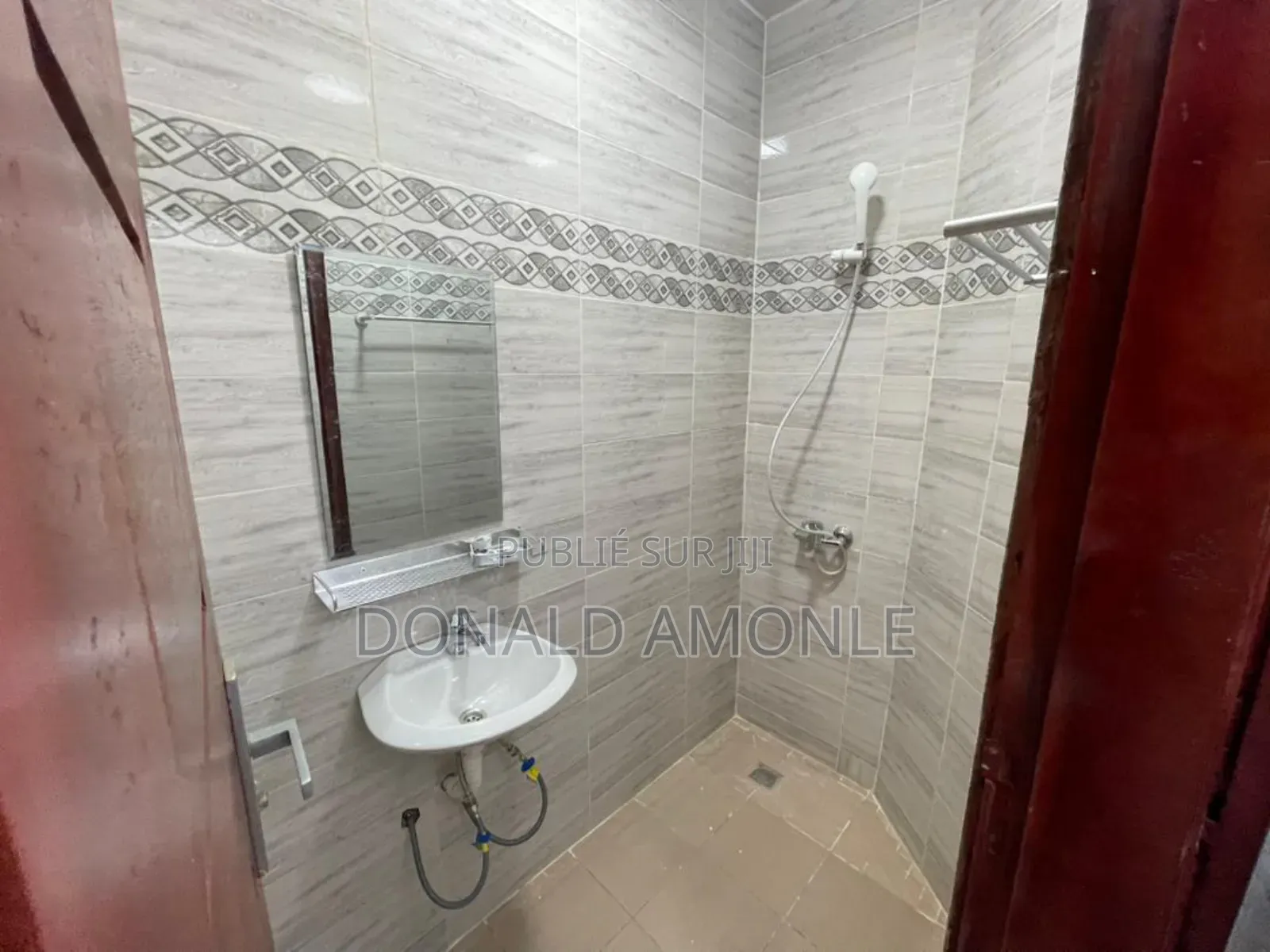 03 Pièces Disponible À Faya