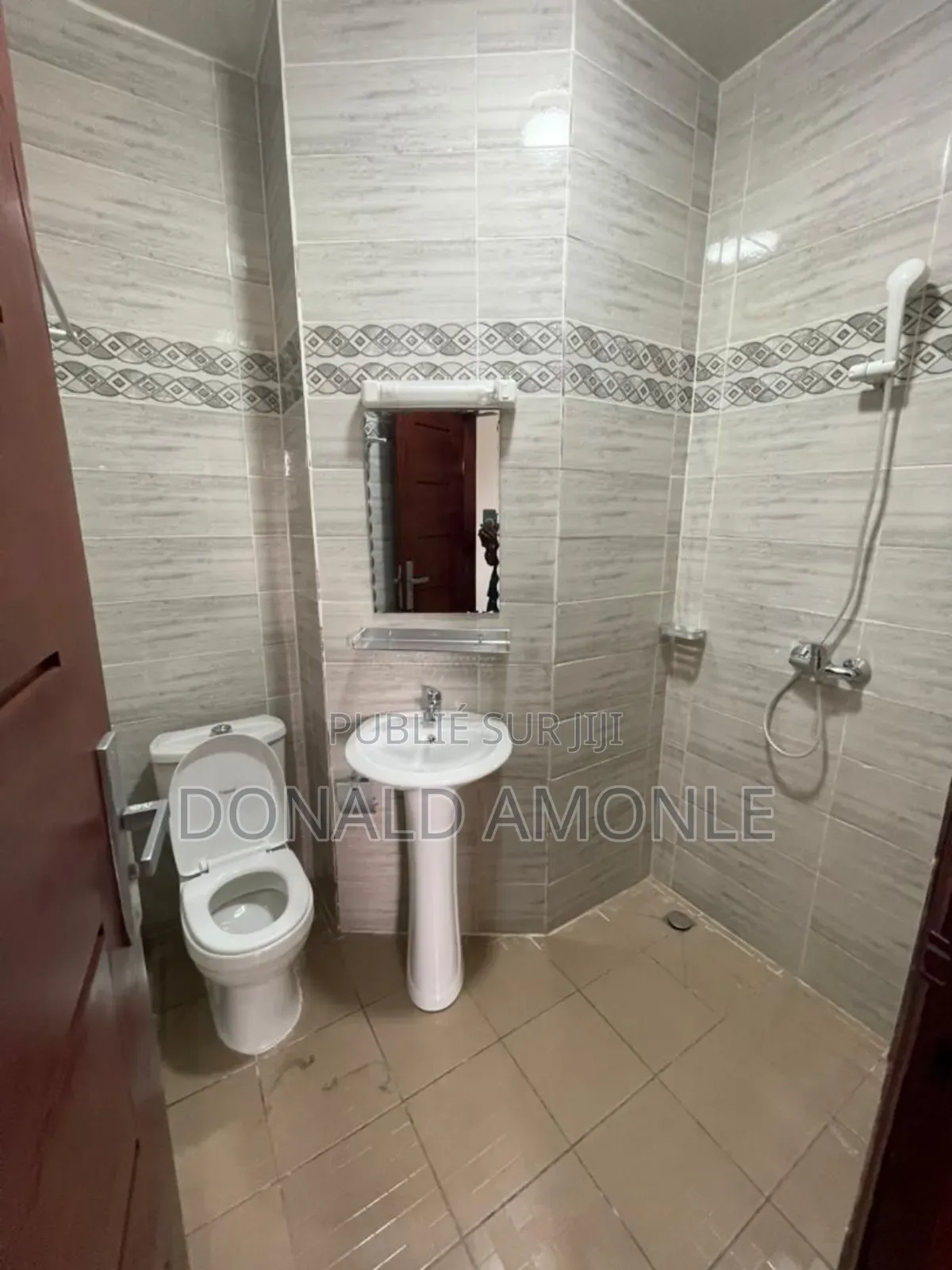 03 Pièces Disponible À Faya