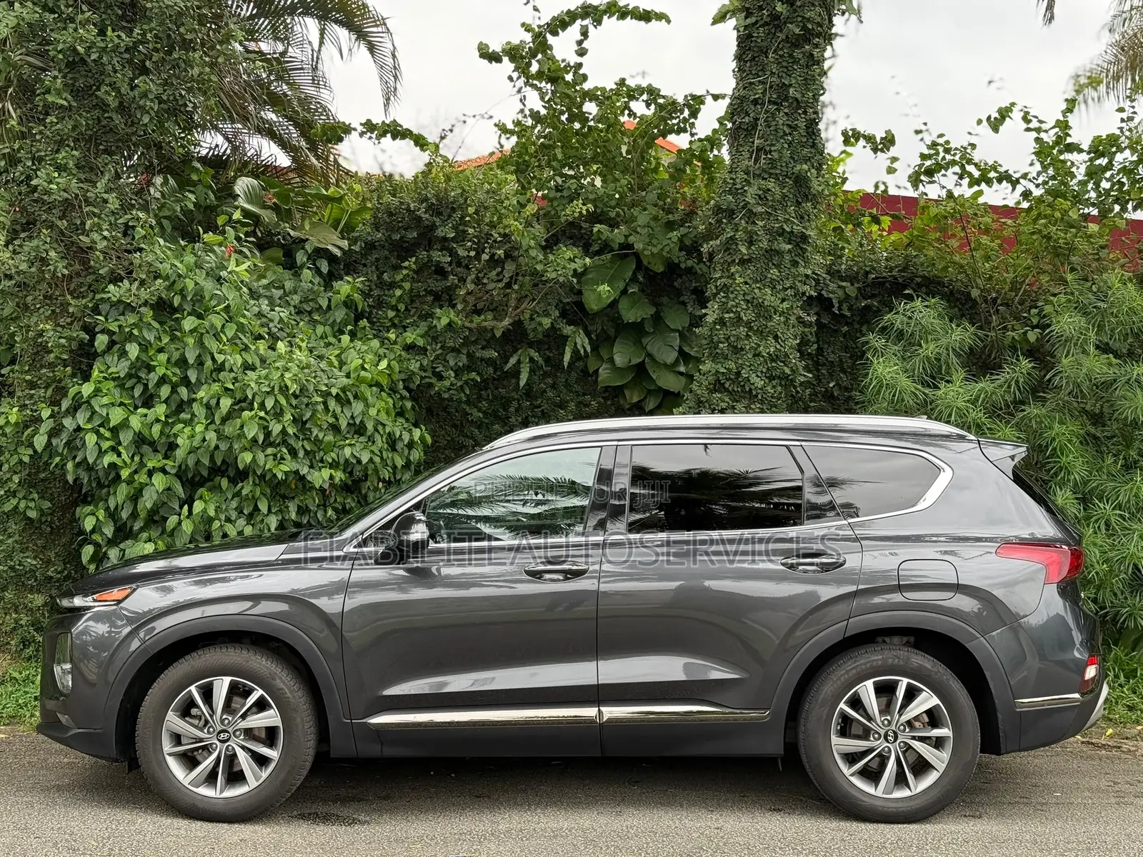 Hyundai Santa Fe Limited 2021 Gris