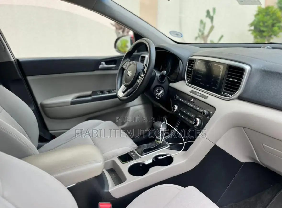 Kia Sportage LX 2021 Rouge