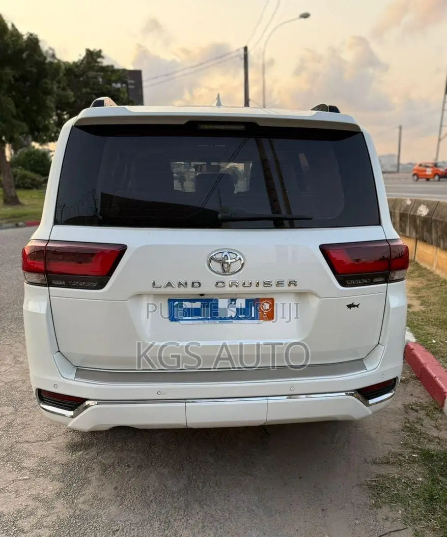Toyota Land Cruiser Prado 4.0 2022 Blanc cassé