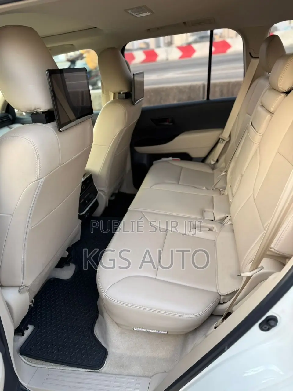 Toyota Land Cruiser Prado 4.0 2022 Blanc cassé