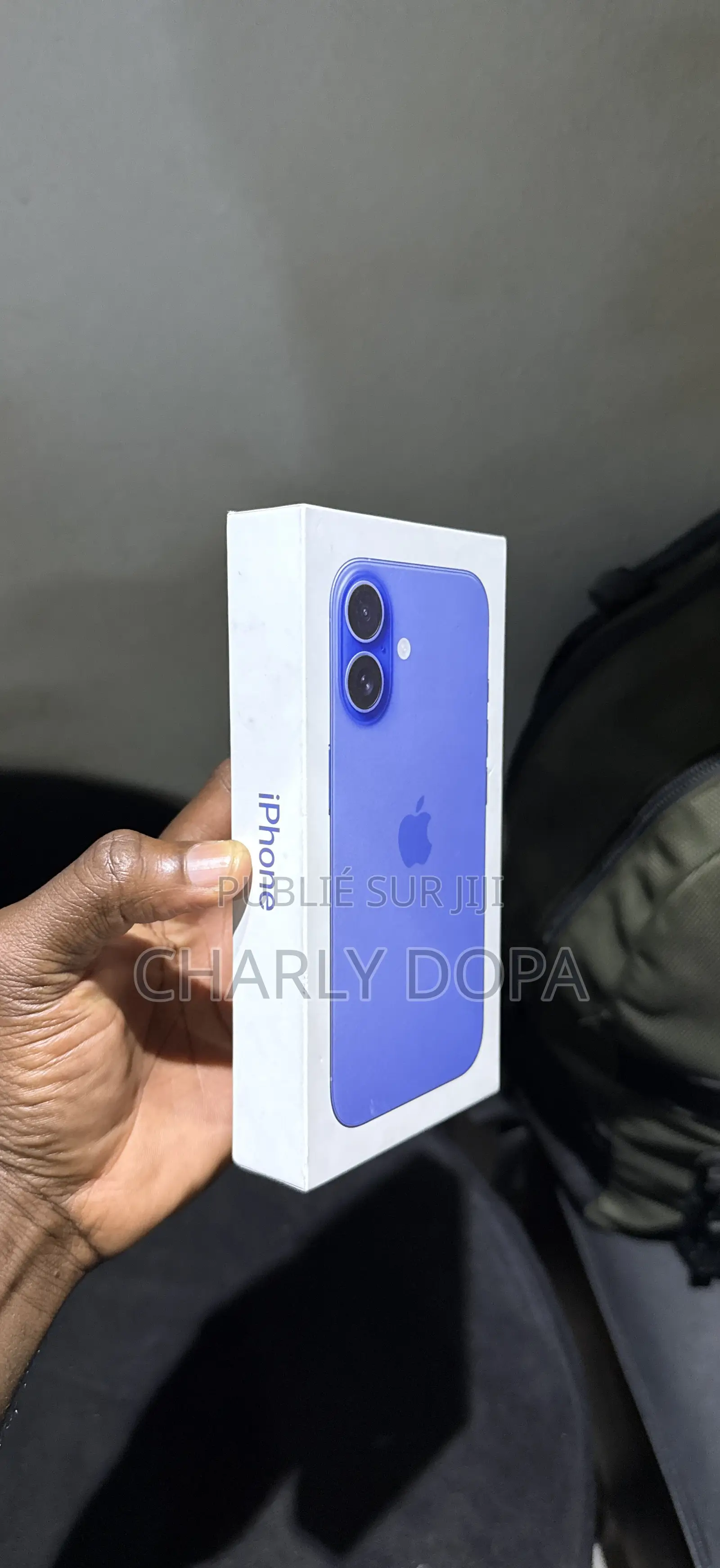 Neuf Apple iPhone 16 128 GB Bleu