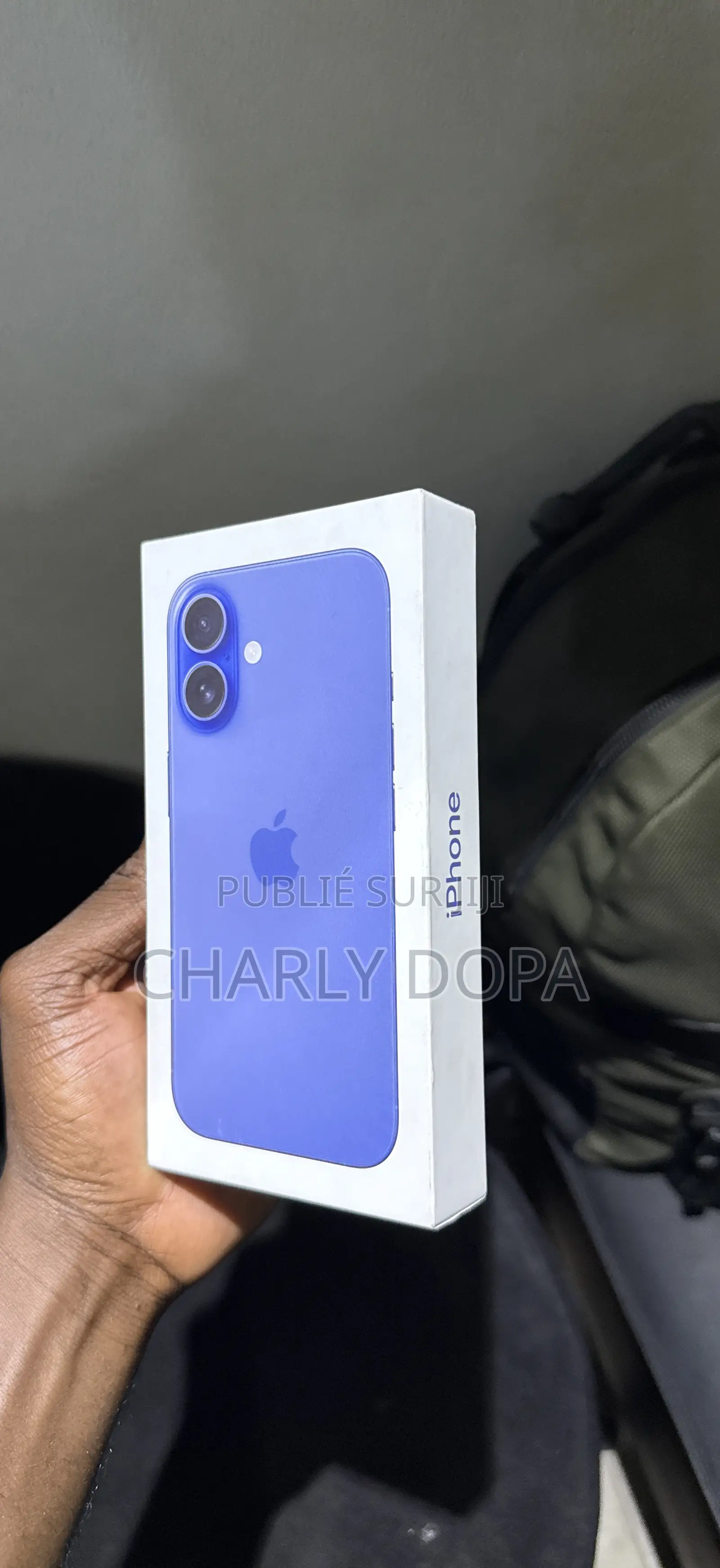 Neuf Apple iPhone 16 128 GB Bleu