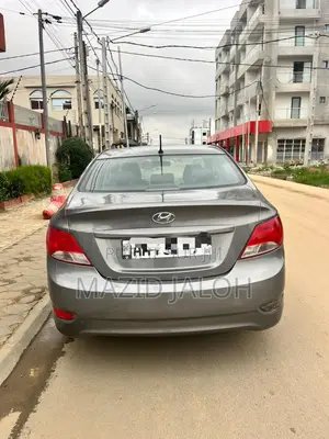 Hyundai Accent SE Sedan 2016 Gris