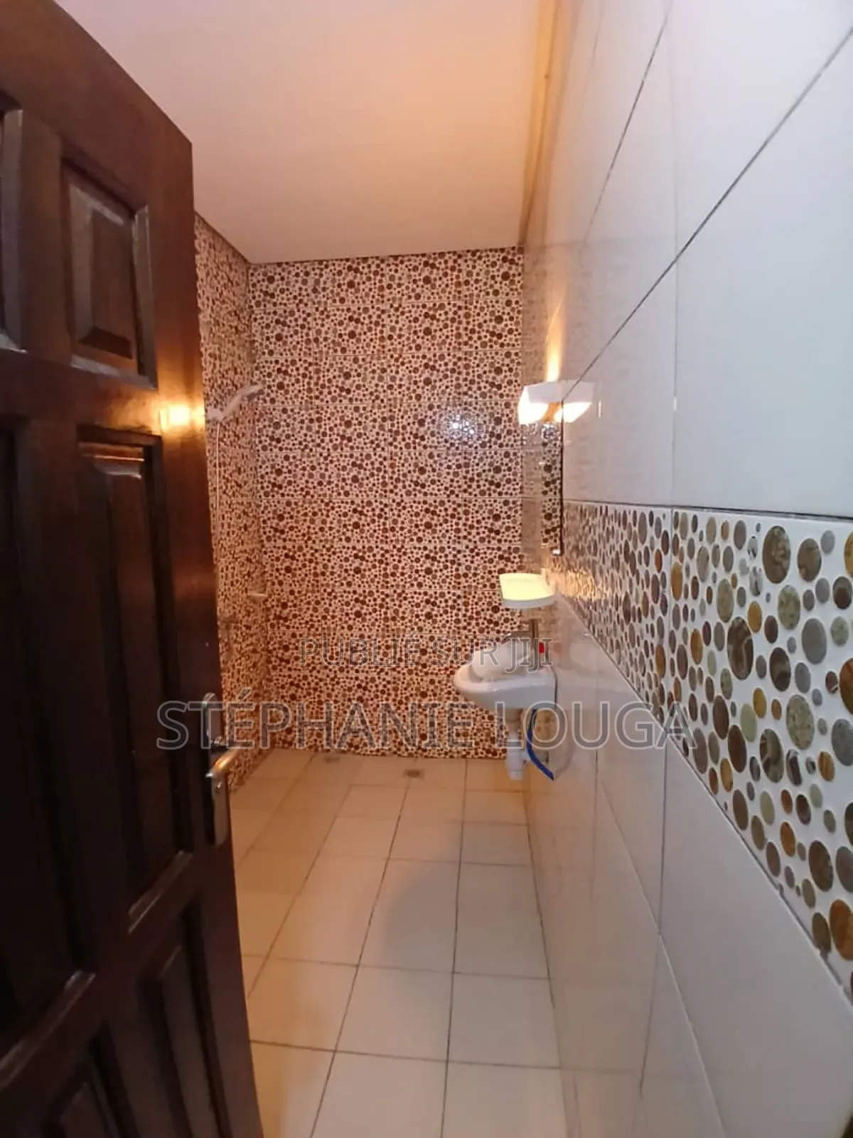 5chbre Villa dans Villa Grace Yaou, Aboisso à Louer