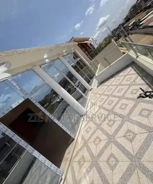 8chbre Duplex dans Zié Multi-Service, Cocody à Vendre