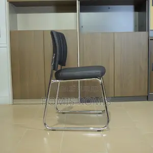 Chaise Visiteur By013