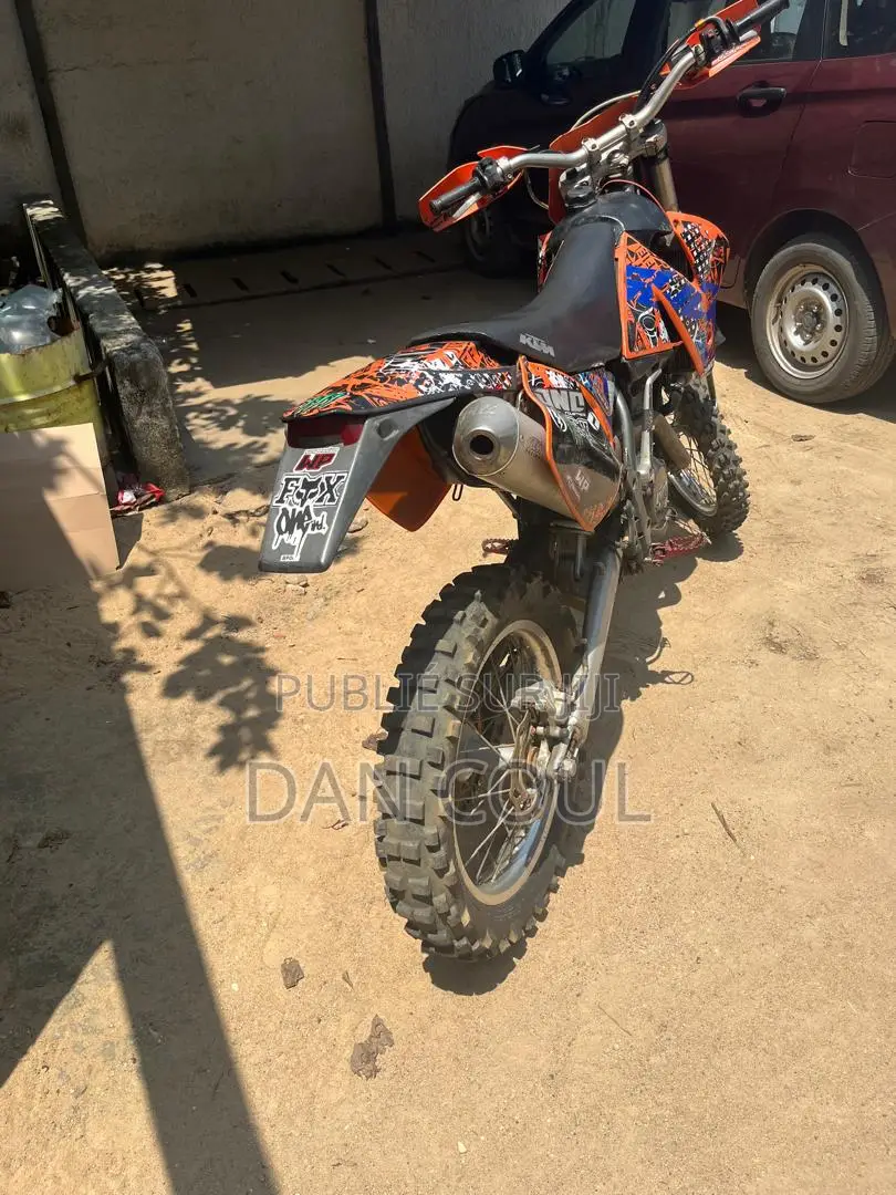 KTM 2022 Orange