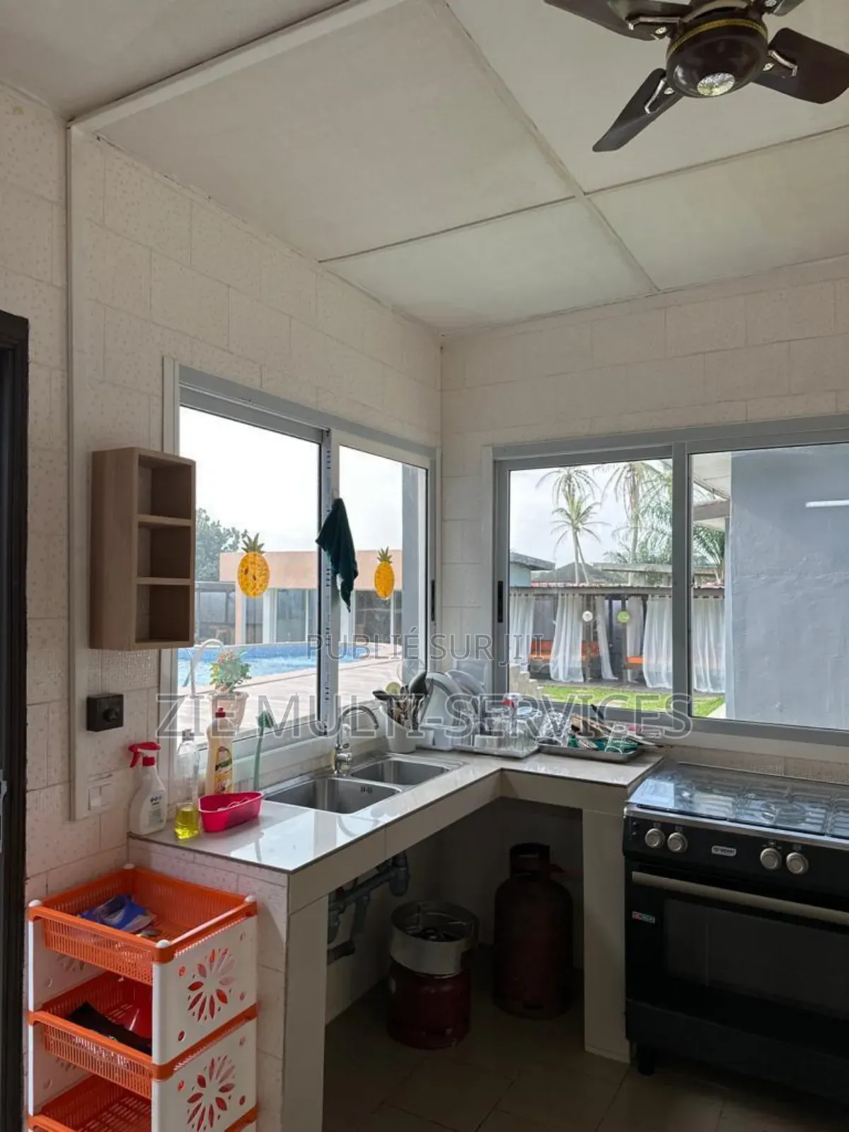 Furnished 7chbre Duplex dans Zié Multi-Service, Marcory à Vendre