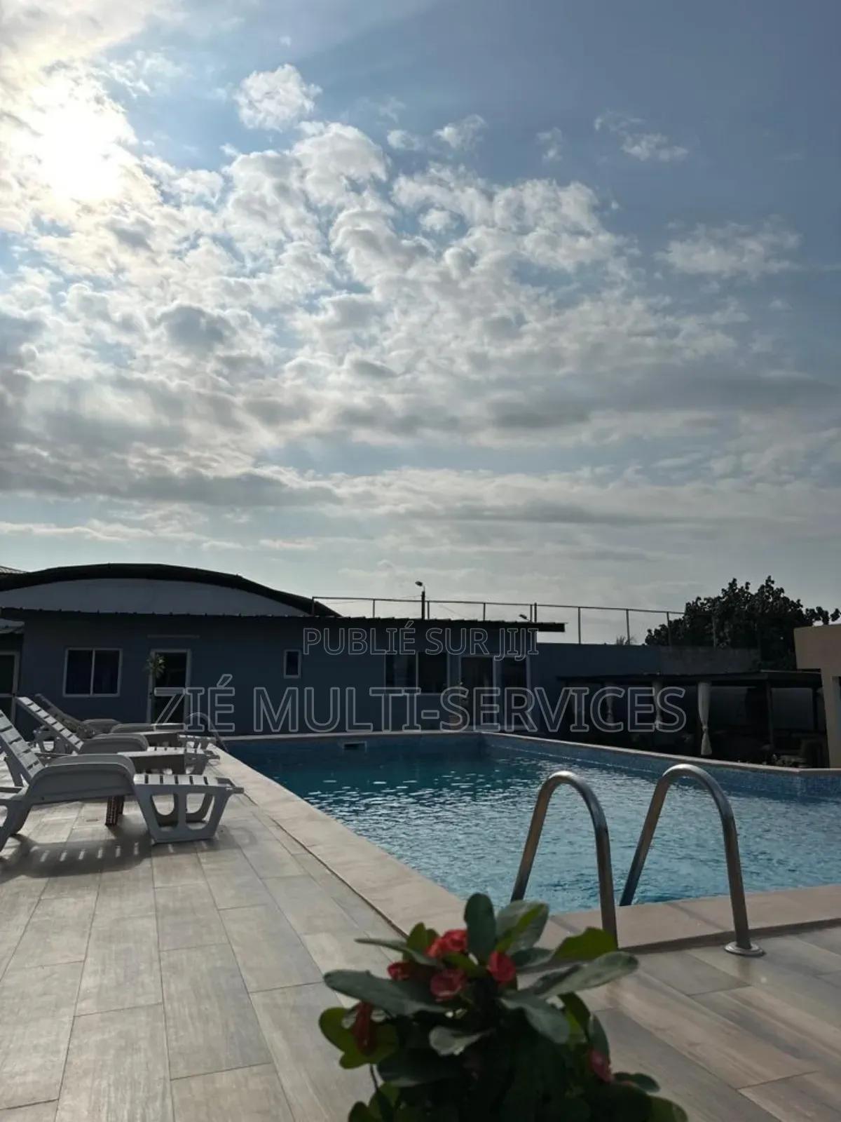 Furnished 7chbre Duplex dans Zié Multi-Service, Marcory à Vendre