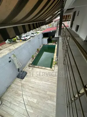8chbre Duplex dans Ismaël Coulibaly, Cocody à Vendre