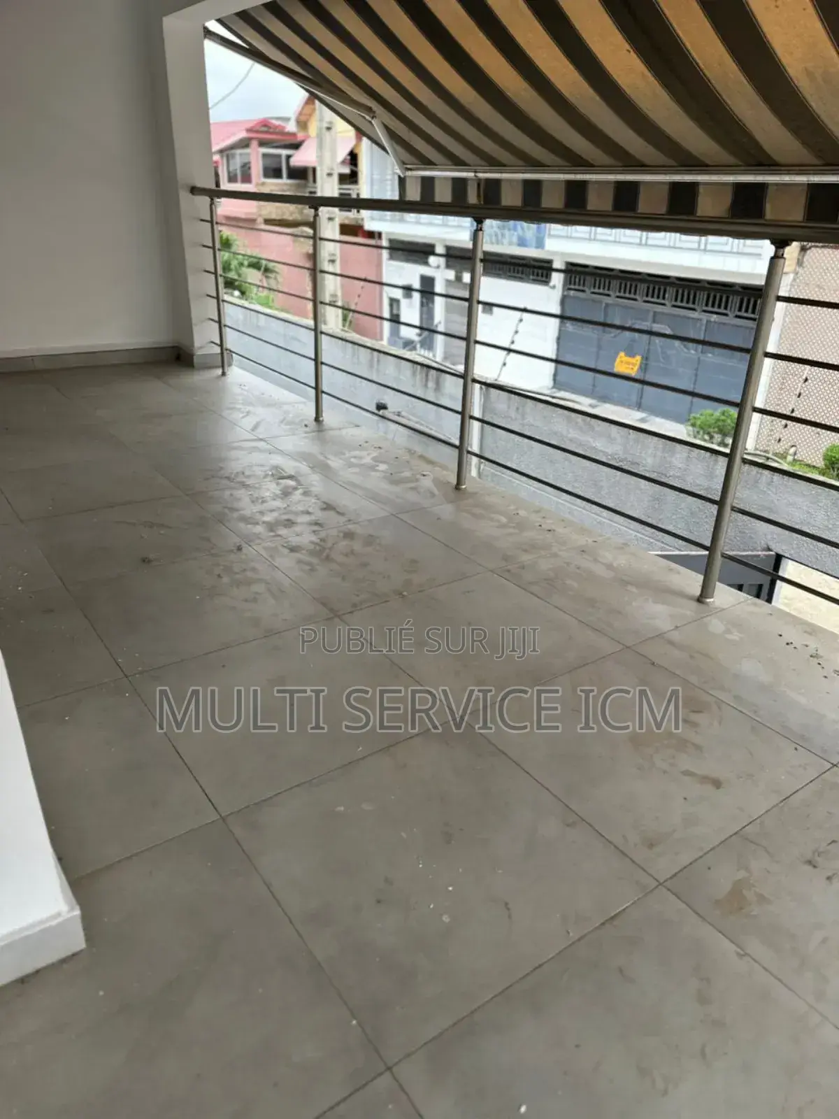8chbre Duplex dans Ismaël Coulibaly, Cocody à Vendre