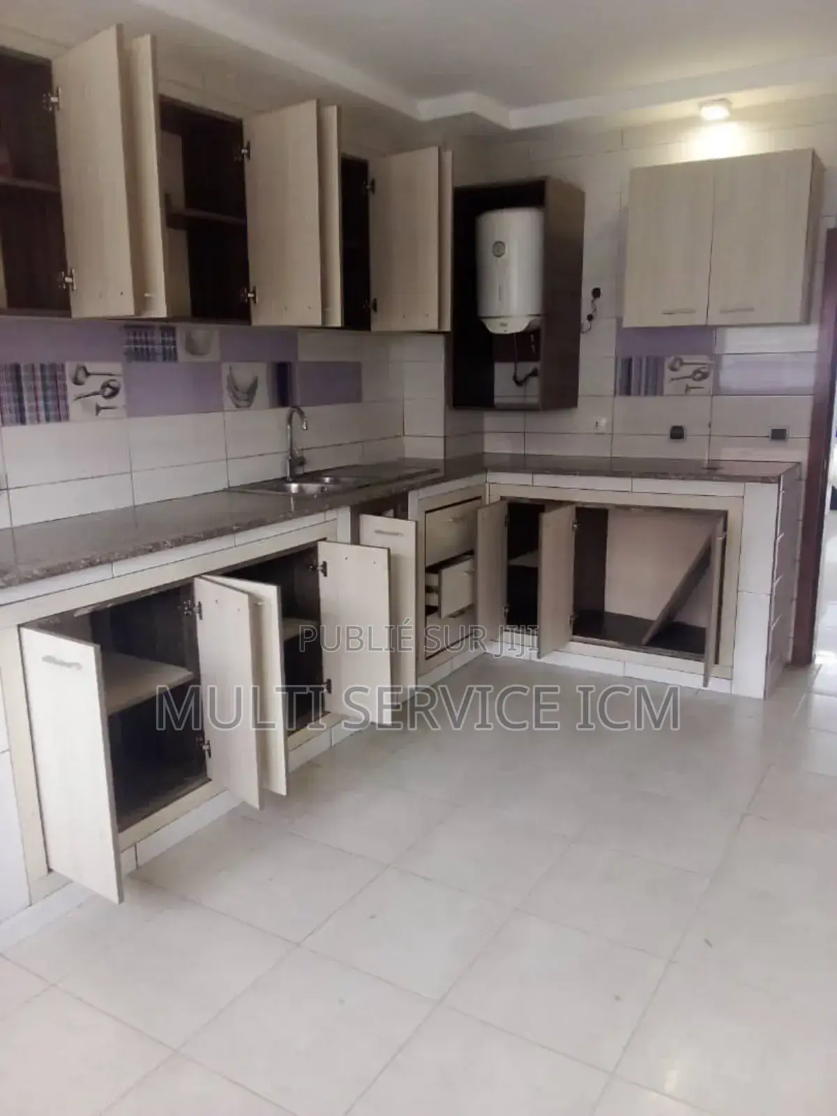 6chbre Duplex dans Ismaël Coulibaly, Cocody à Vendre