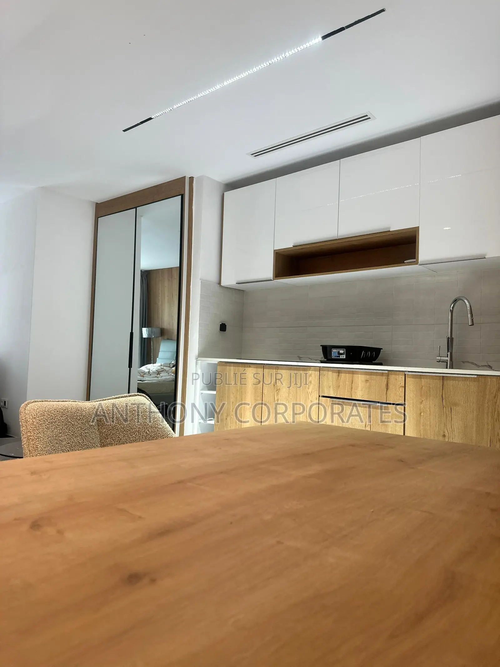 Furnished 1chbre Appartement dans Anthony, Cocody à Louer
