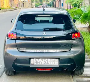PEUGEOT 208 2024 Gris