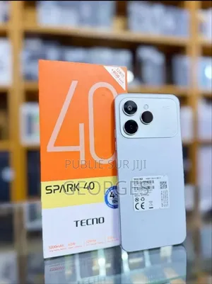 Photo - New Tecno Spark 40 128 GB Rouge