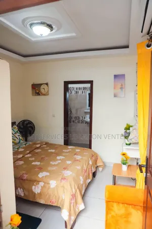 Furnished 1chbre Studio dans Mt Services, Cocody à Louer