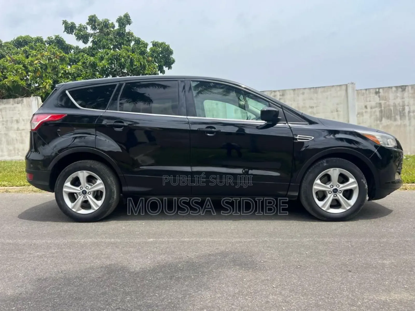 Ford Escape SE 4dr SUV AWD (1.6L 4cyl Turbo 6A) 2014 Noir
