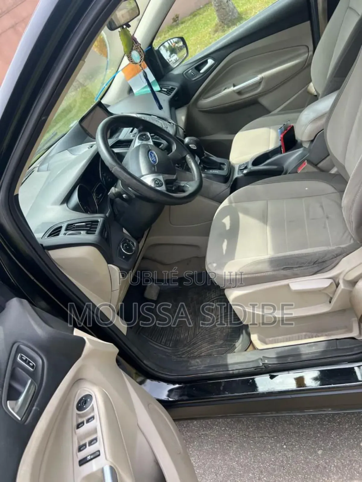 Ford Escape SE 4dr SUV AWD (1.6L 4cyl Turbo 6A) 2014 Noir