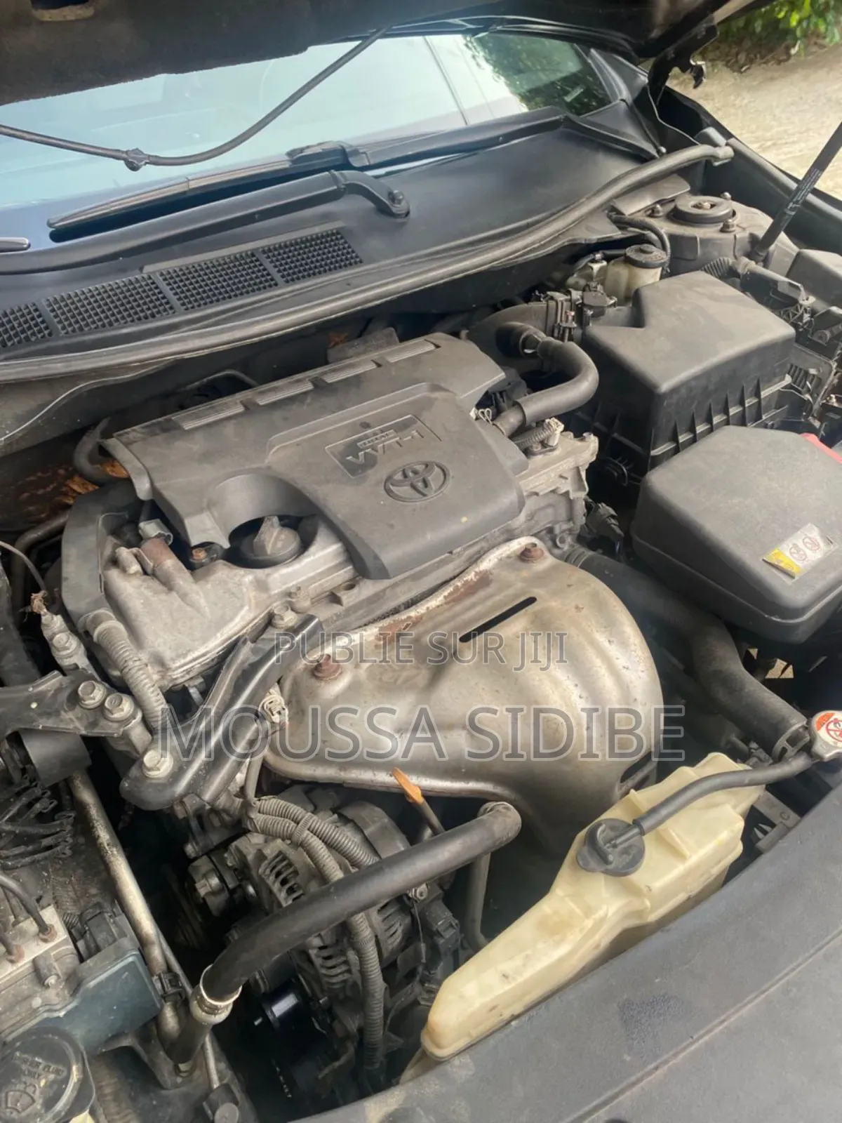 Toyota Camry LE FWD (2.5L 4cyl 8AM) 2018 Noir