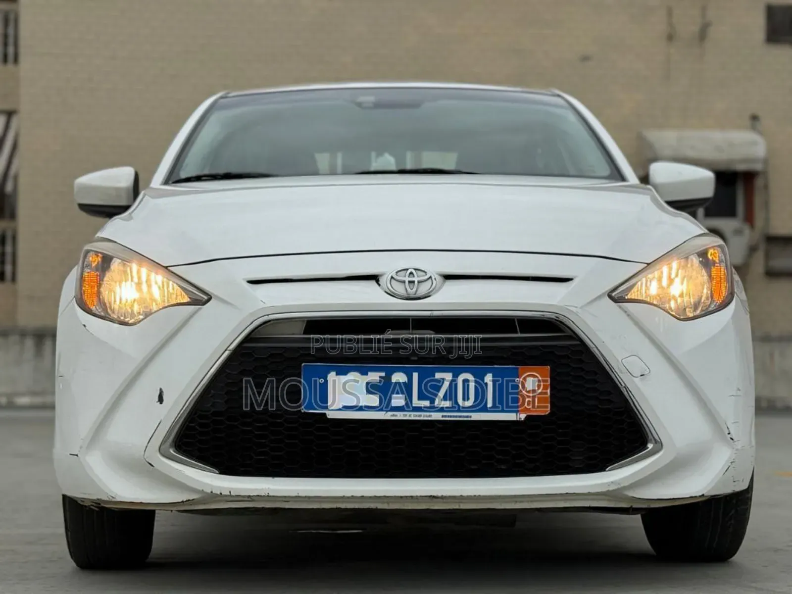 Toyota Yaris 1.5 Sedan L 2020 Blanc