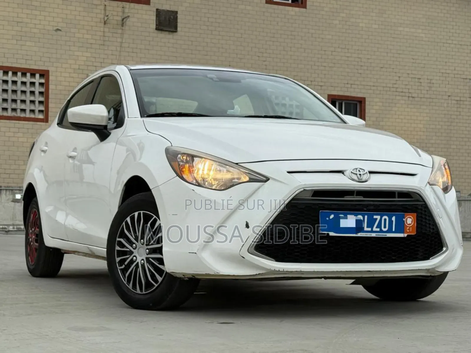 Toyota Yaris 1.5 Sedan L 2020 Blanc