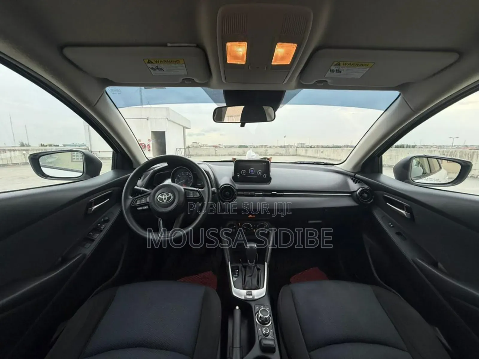 Toyota Yaris 1.5 Sedan L 2020 Blanc