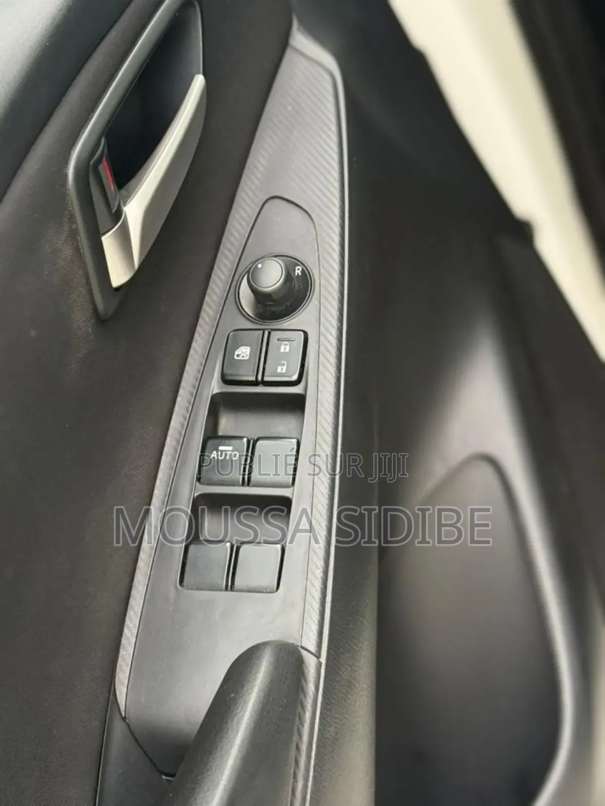 Toyota Yaris 1.5 Sedan L 2020 Blanc