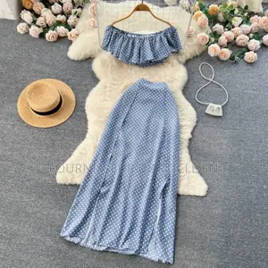 Haut Et Jupe Pour Femmes, Disponible en Plusieurs Couleurs.