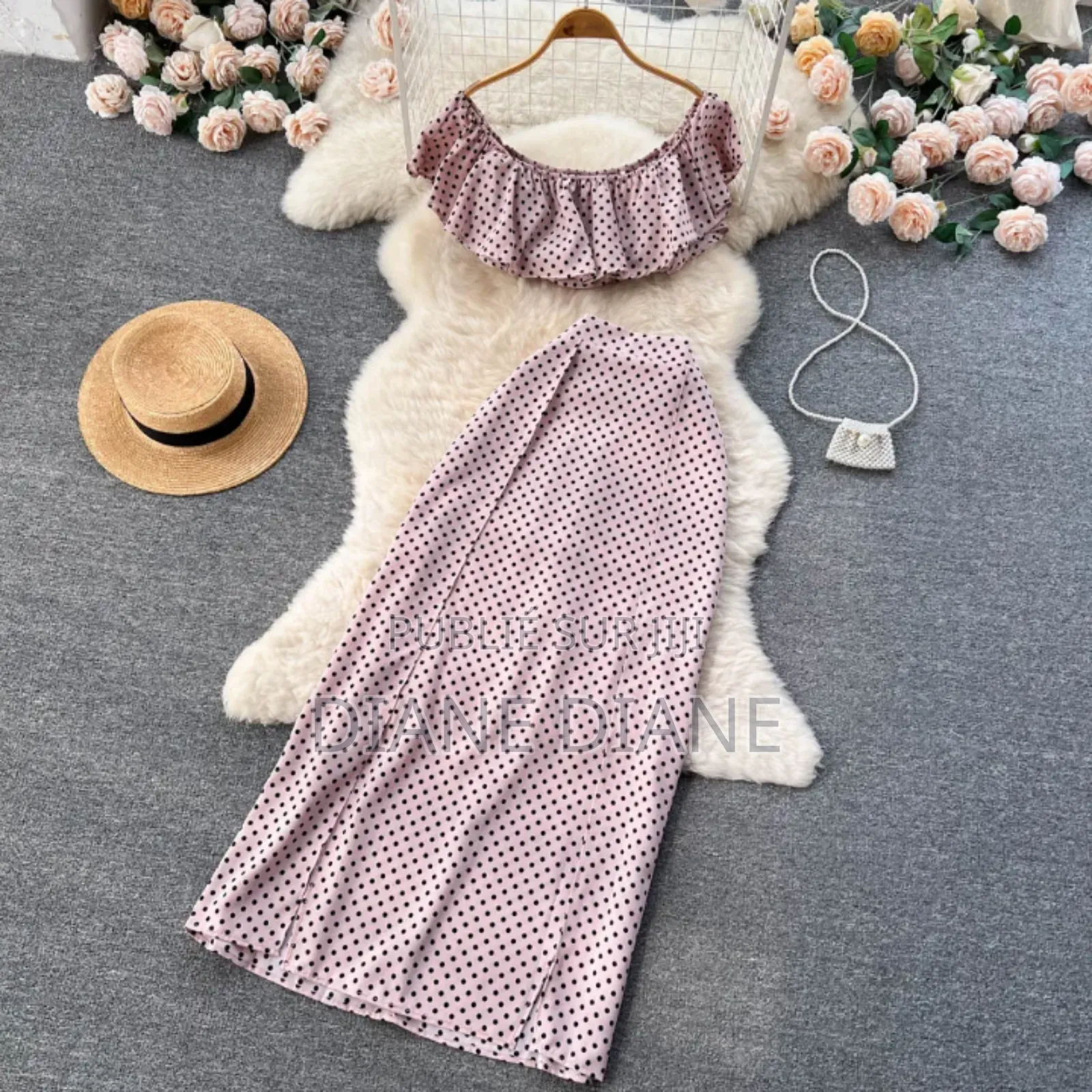 Haut Et Jupe Pour Femmes, Disponible en Plusieurs Couleurs.