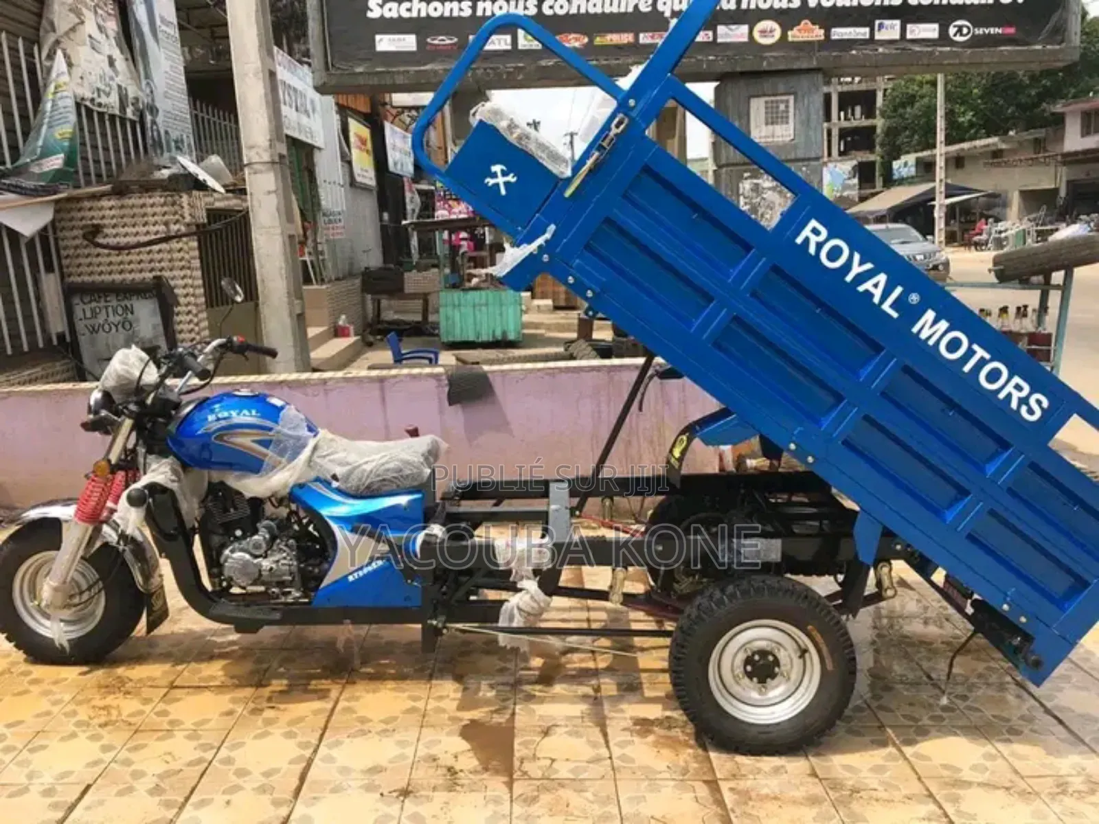 Neuf Royale Moto/Vélomoteurs 2020 Bleu