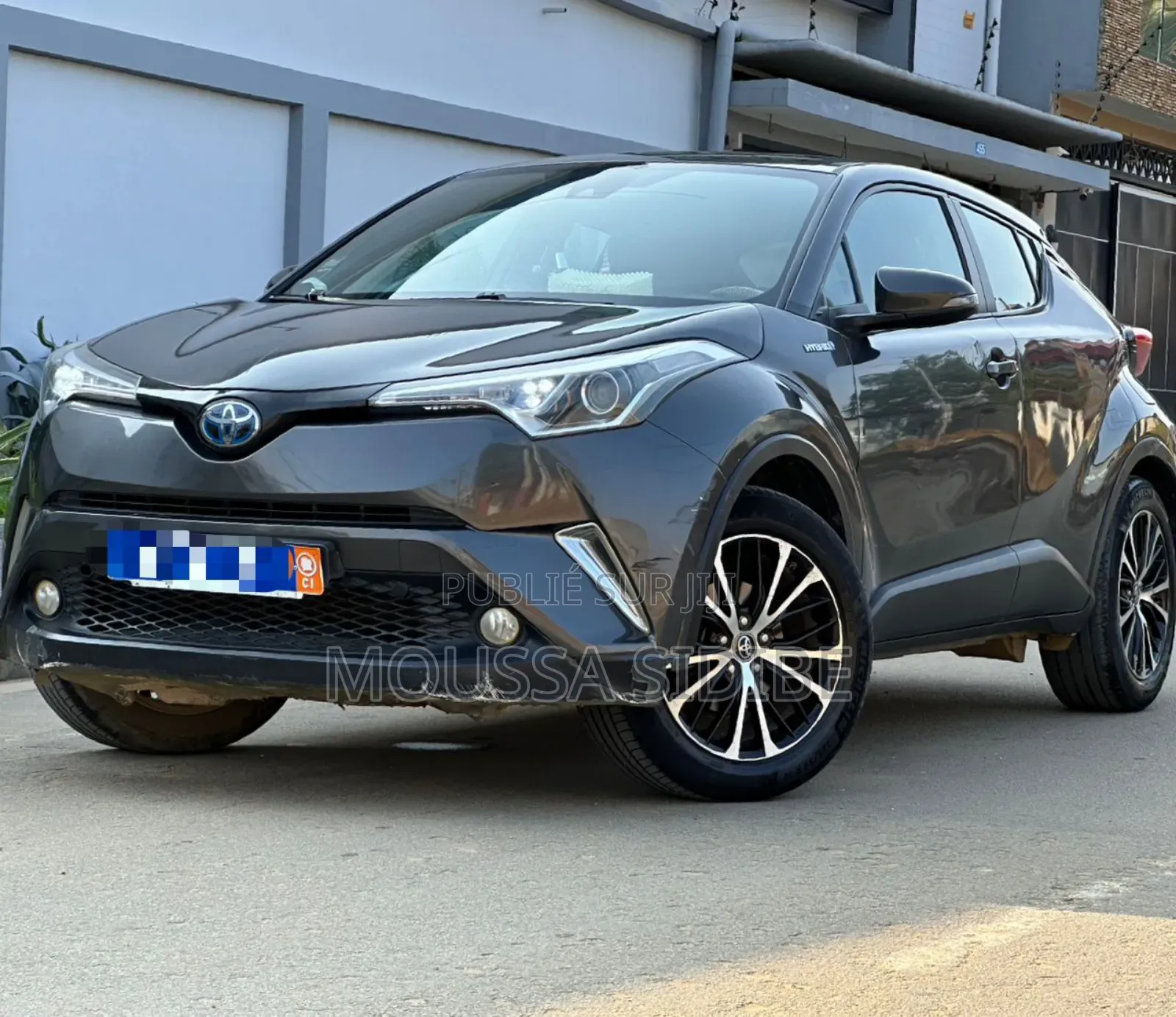 Toyota C-HR XLE Prermium FWD (2.0L 4cyl 2AM) 2018 Gris