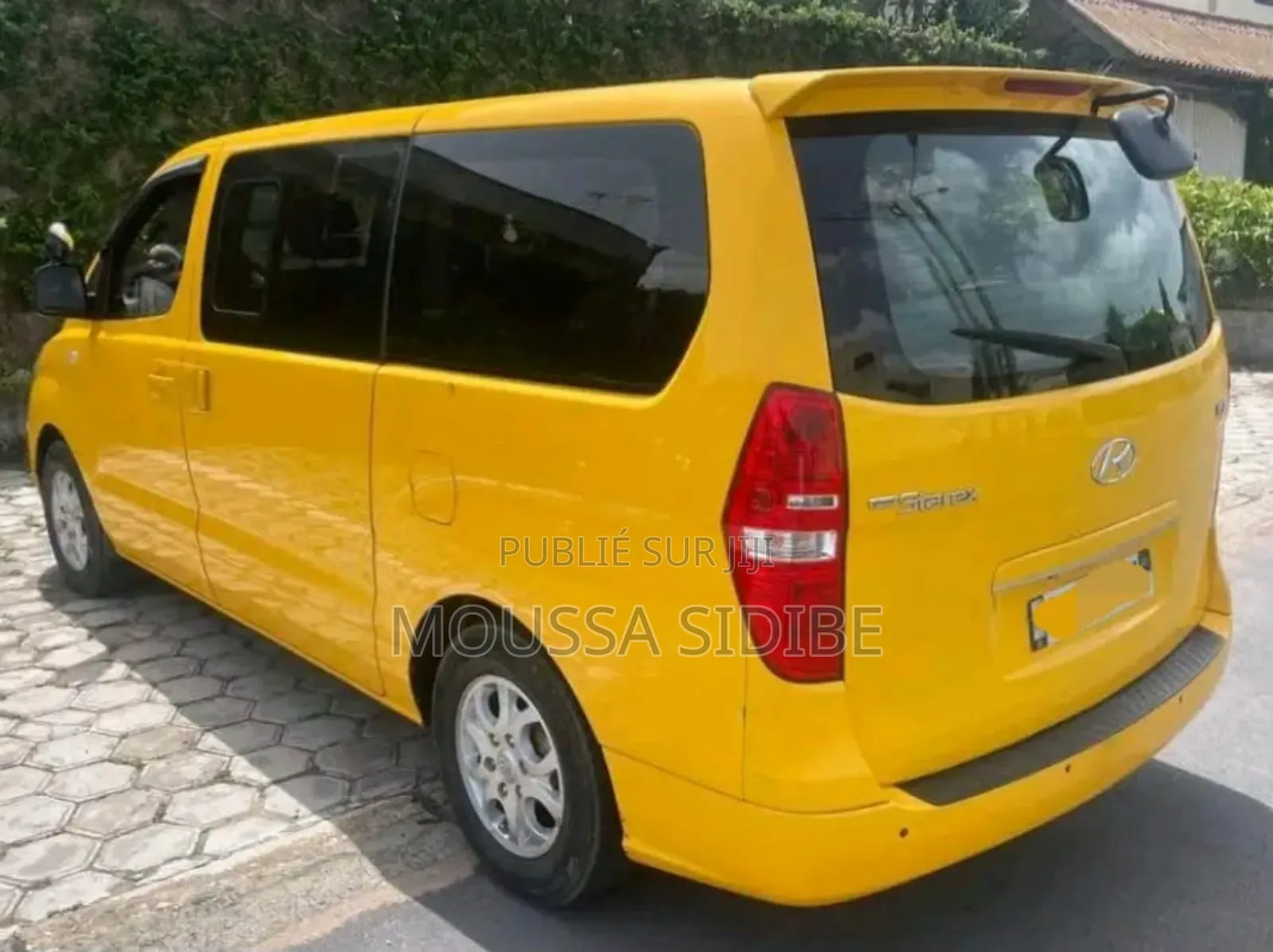 Hyundai Starex 2017 Jaune