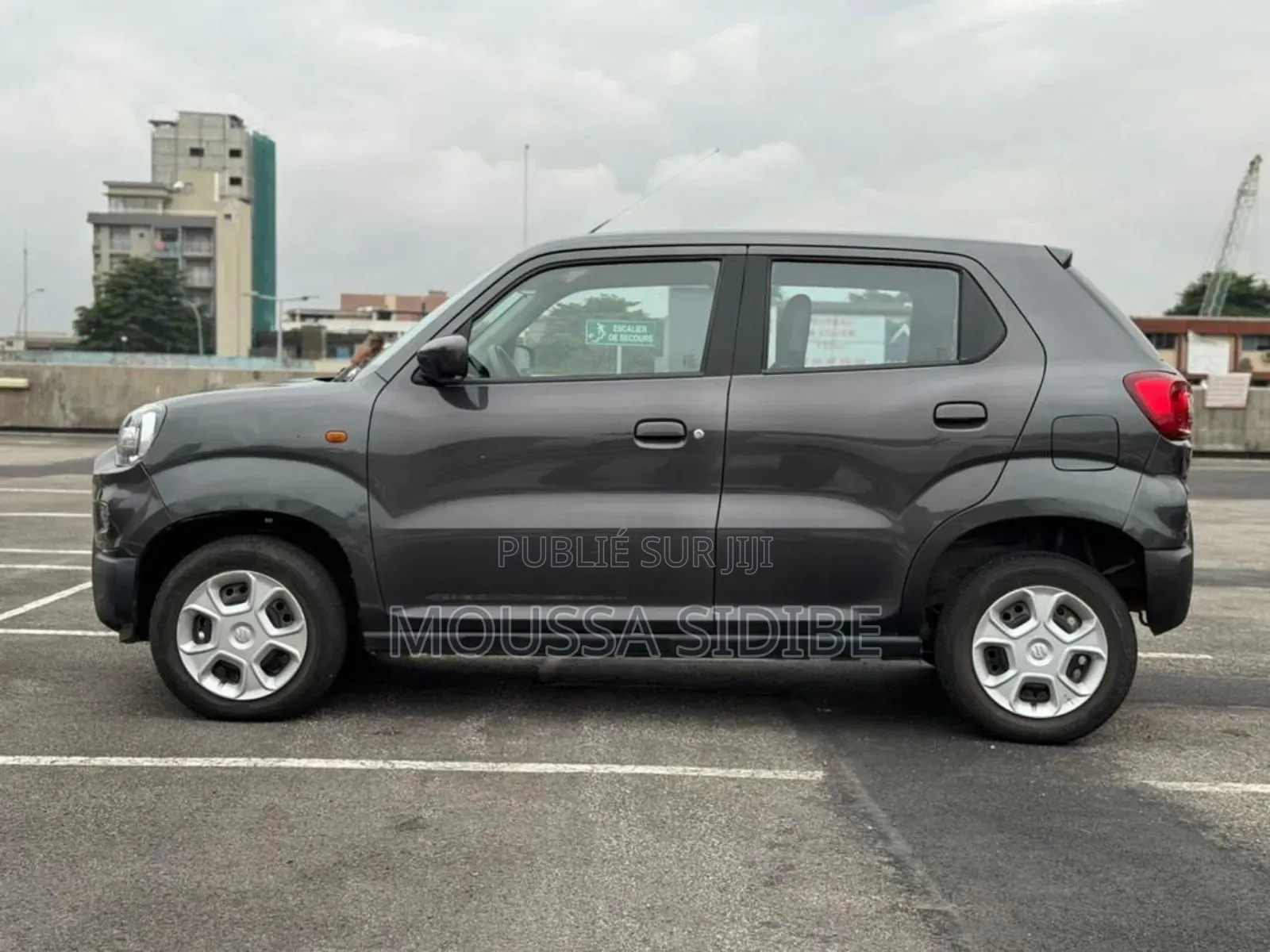 Suzuki S-Presso 2024 Gris