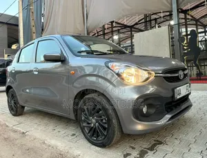 Toyota Vitz 2020 Gris