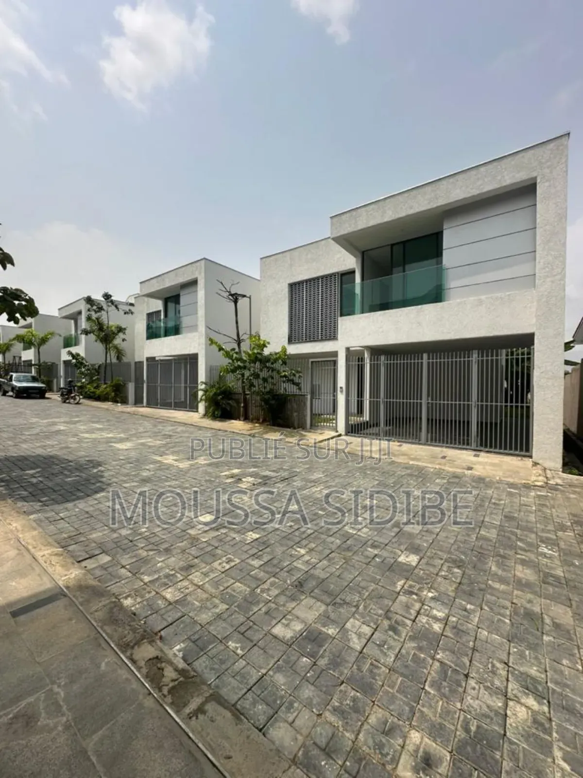 3chbre Duplex dans Lemuss Immo.Ci, Cocody à Louer