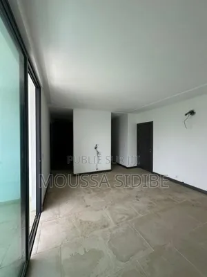 3chbre Duplex dans Lemuss Immo.Ci, Cocody à Louer