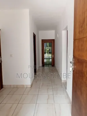 4chbre Duplex dans Lemuss Immo.Ci, Cocody à Louer