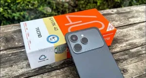 New Tecno Spark 40 128 GB Gris