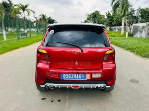 Toyota Yaris 1.4 2002 Rouge